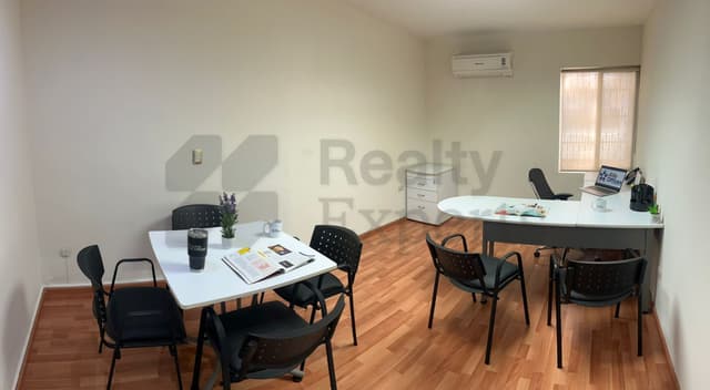 Oficinas en Renta en Cumbres 1 Sector