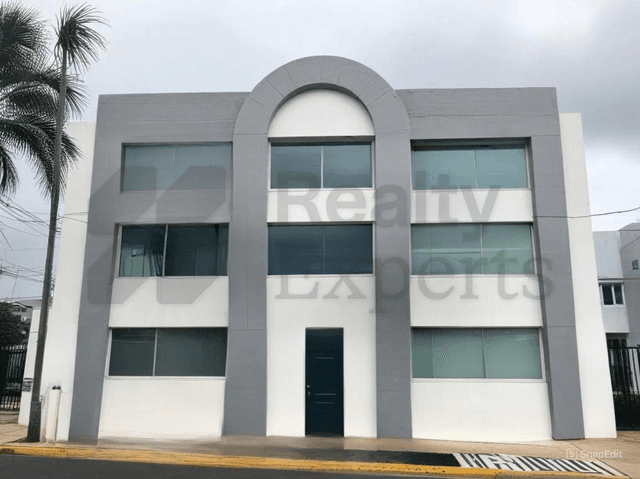 Oficinas en Renta en Cumbres 1 Sector