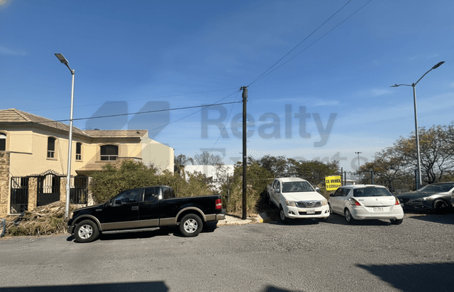 Terrenos en Venta en Cumbres 5to Sector