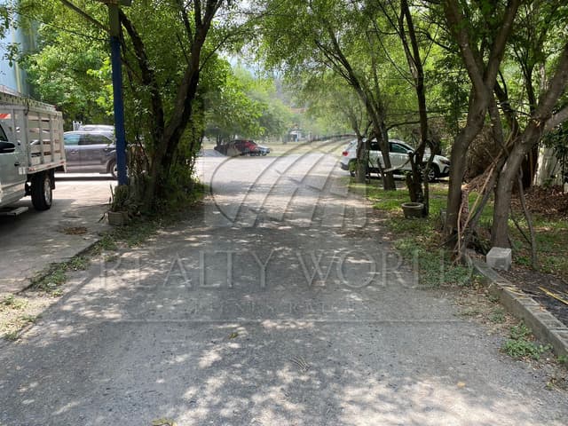 Terrenos en Venta en Huajuquito o los Cavazos