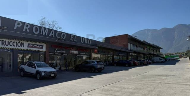 Locales en Renta en El Uro