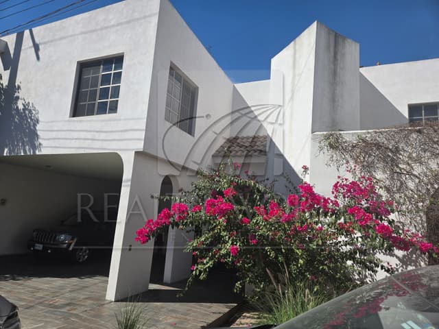 Casas en Venta en Jardines de San Agustin