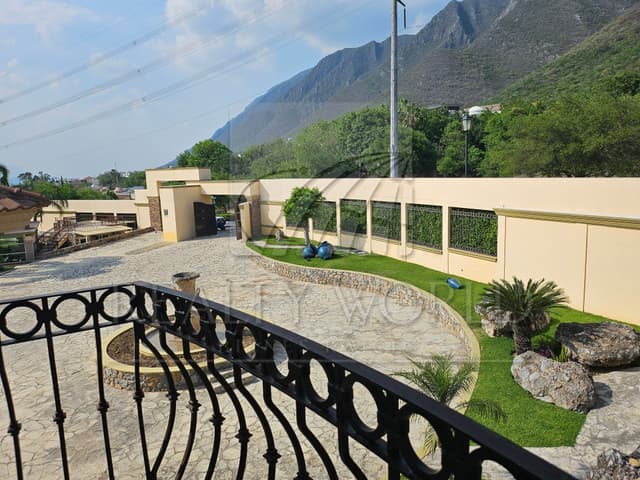 Casas en Venta en Portal del Huajuco