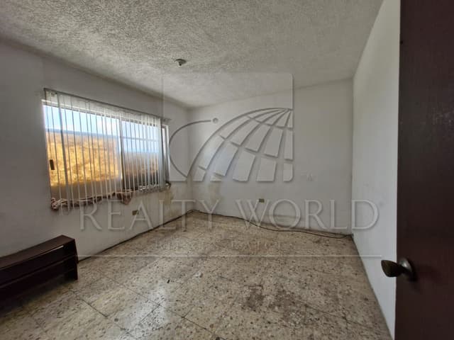 Edificio Mixto en Venta en Cumbres 3er sector