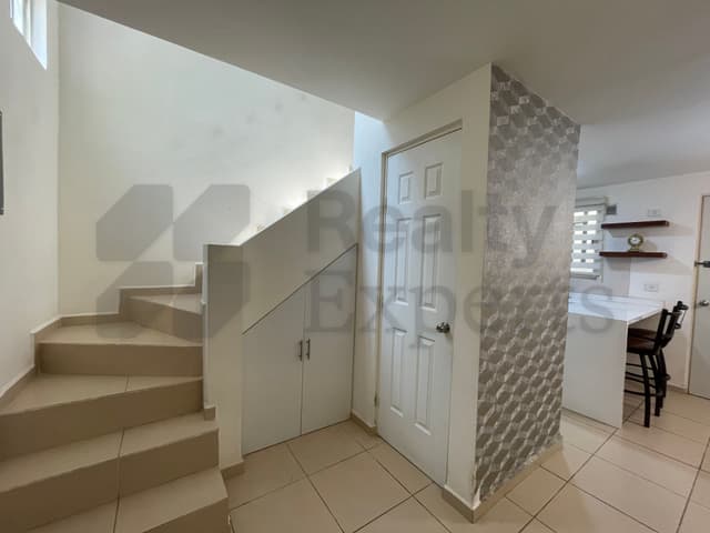 Casas en Renta en Mitras Poniente