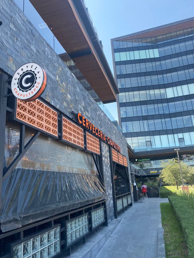 Locales en Renta en República