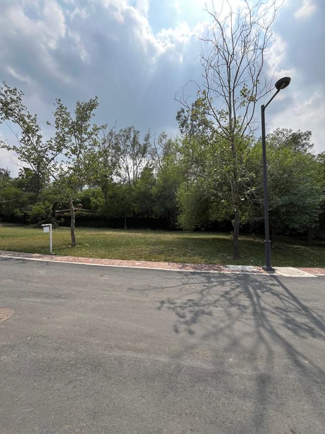 Terrenos en Venta en El Uro Oriente