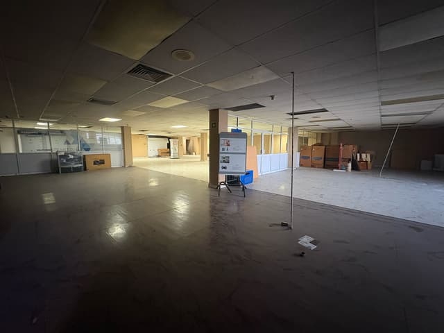 Edificio Mixto en Venta en Mitras Sur