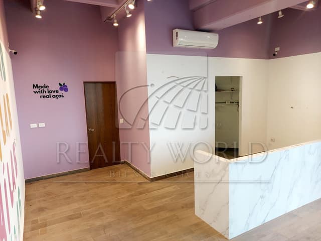 Locales en Venta en Espacio Cumbres