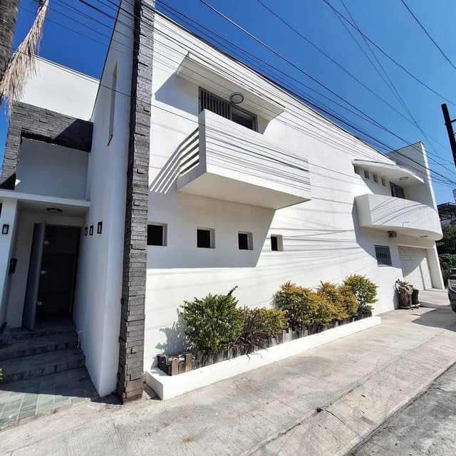 Casas en Venta en Cumbres 6to Sector