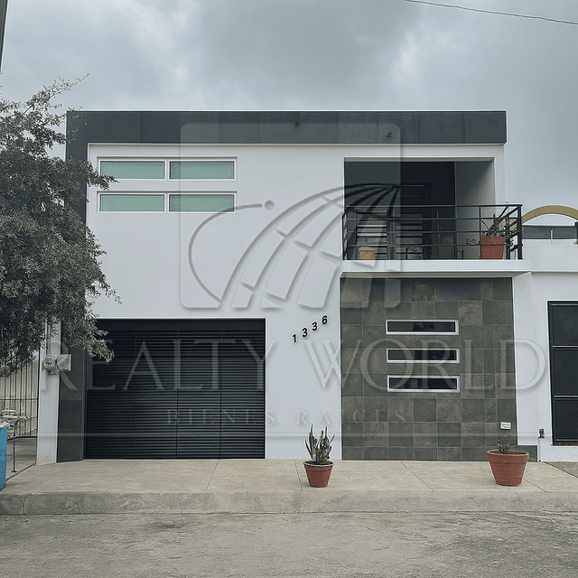 Casas en Venta en Mitras Poniente