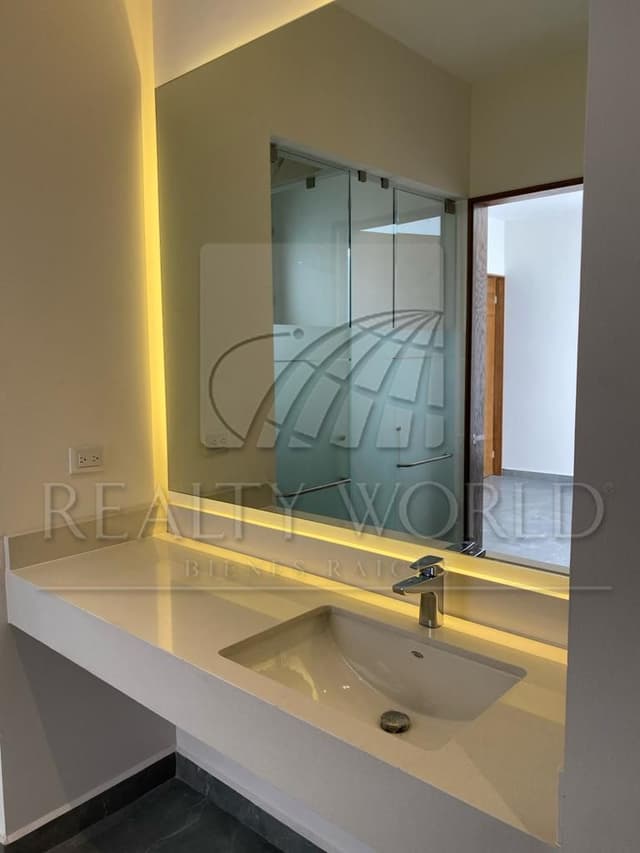 Casas en Venta en Valle de Cristal