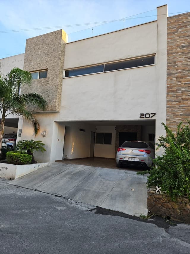 Casas en Renta en Cumbres del Valle