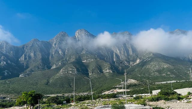Terrenos en Venta en Pedregal de La Huasteca