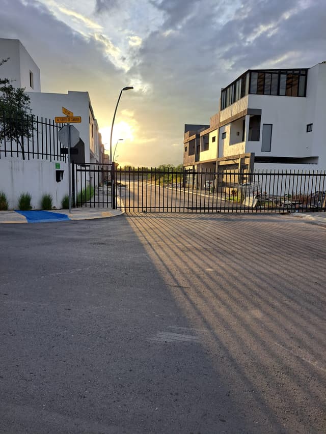 Terrenos en Venta en Cumbres Platino