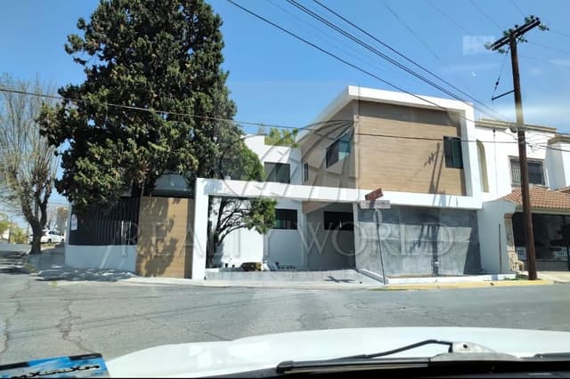 Casas en Venta en Contry la Silla