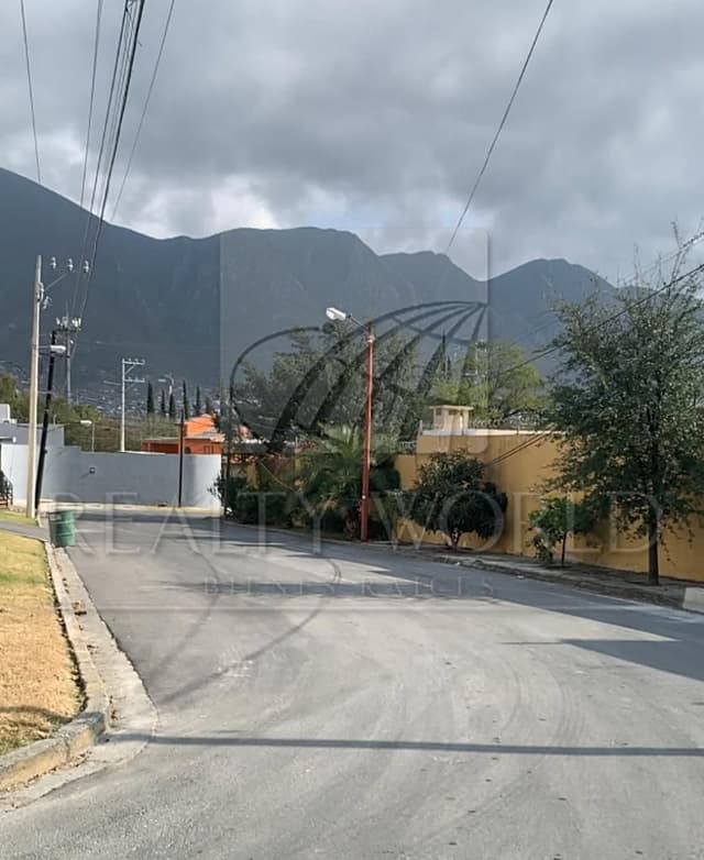 Terrenos en Venta en Lomas de Valle Alto