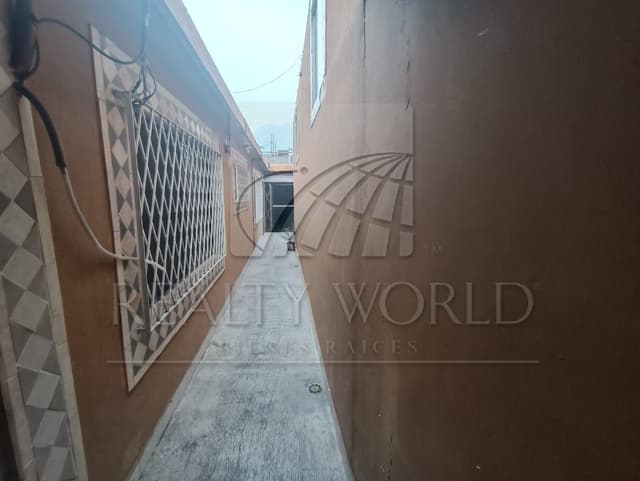 Casas en Venta en Jardines de Santa Catarina