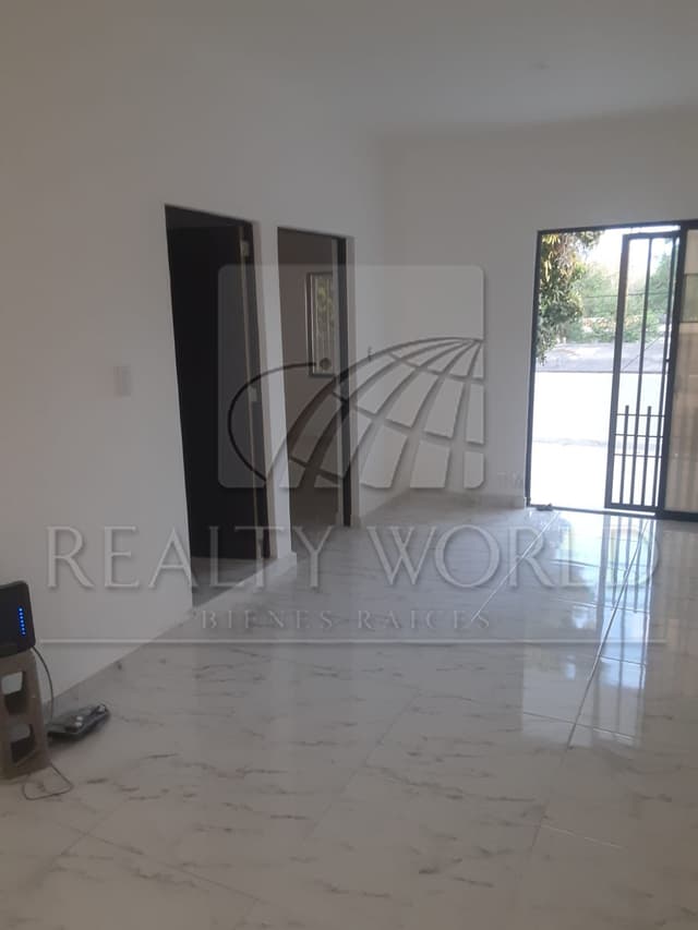 Casas en Venta en Villa de Oriente