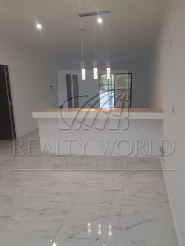 Casas en Venta en Villa de Oriente