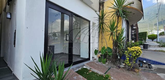 Locales en Renta en Cumbres 3er sector