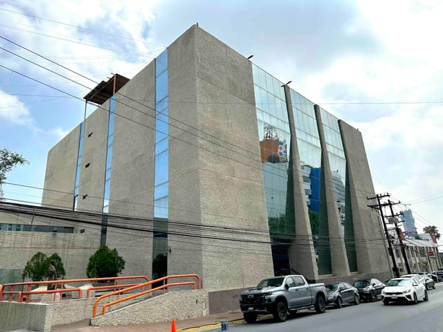 Oficinas en Venta en Lomas de San Francisco