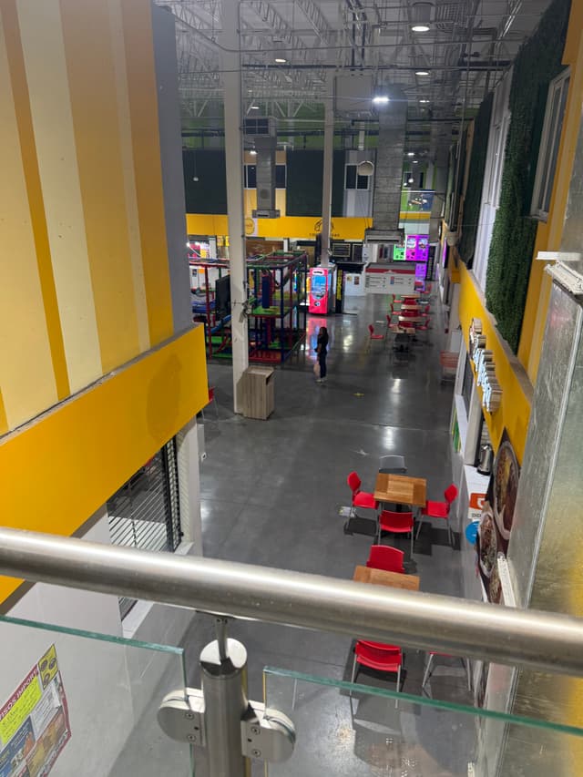 Locales en Venta en Prados de Santa Rosa