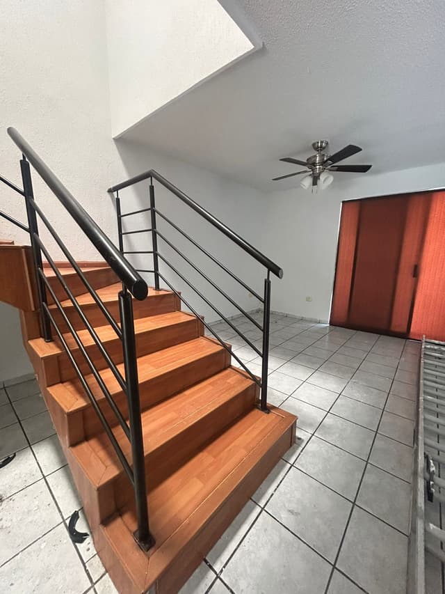 Casas en Renta en Cumbres Santa Clara