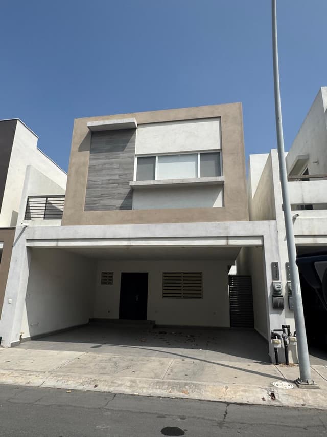 Casas en Renta en Puerta de Hierro