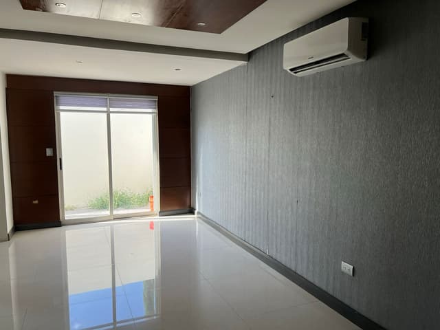 Casas en Venta en Las Lomas