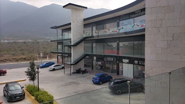 Locales en Renta en Dominio Cumbres