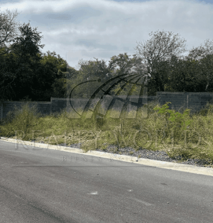 Terrenos en Venta en El Barrial