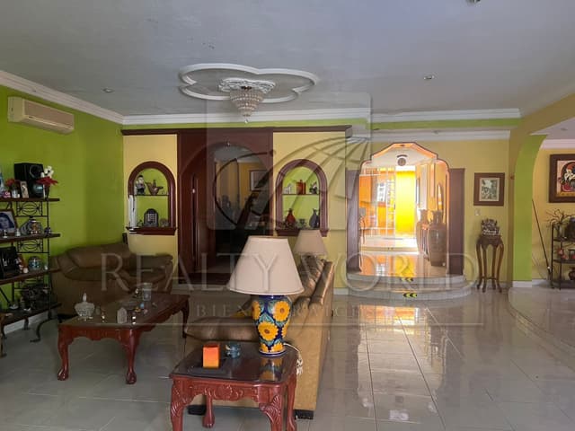 Casas en Venta en Rincón de la Sierra