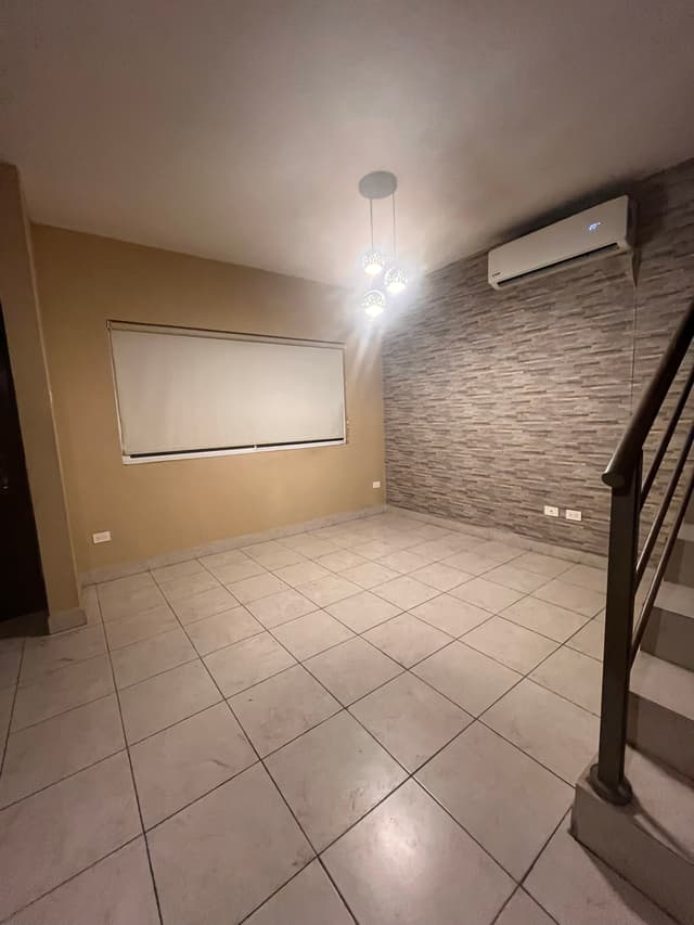 Casas en Renta en Privada Residencial Aviana