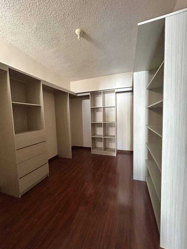 Casas en Venta en Cumbres 4to. Sector