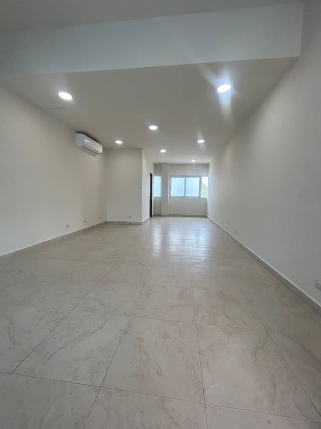 Locales en Venta en Santa Engracia