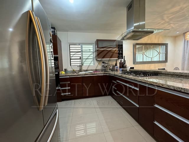 Casas en Venta en Cumbres Allegro