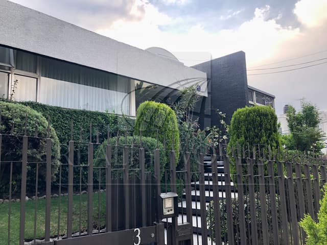 Casas en Venta en Lomas de Tecamachalco Sección Bosques I y II