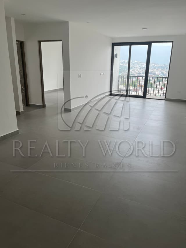 Departamentos en Venta en Cumbres 4to. Sector