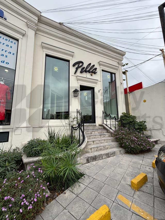 Locales en Renta en Privada Sierra Madre