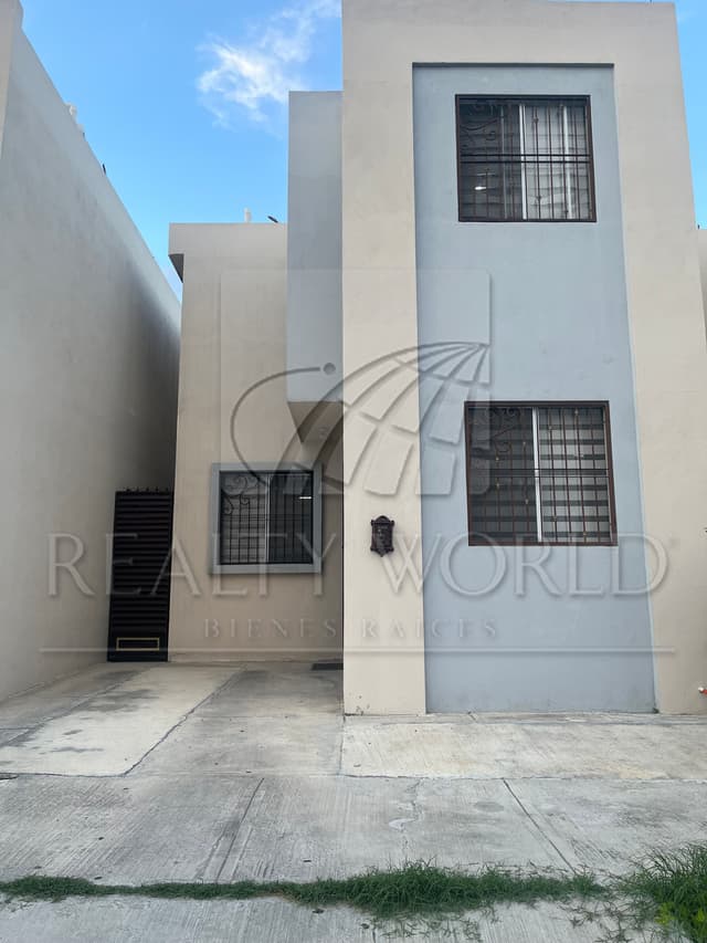 Casas en Venta en Privada Canteras 2o Sector