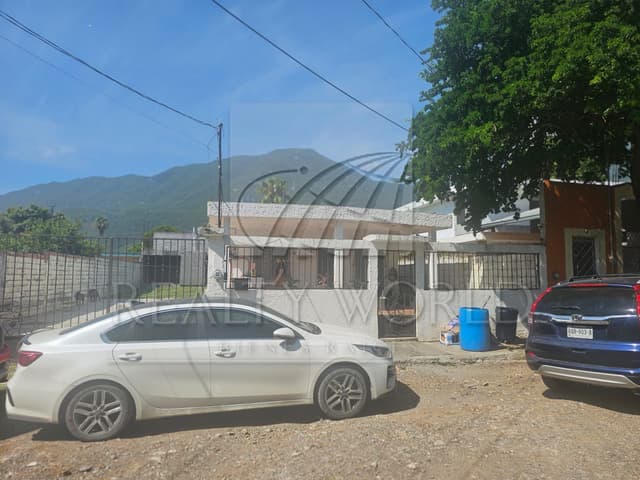 Casas en Venta en Rincón de la Sierra