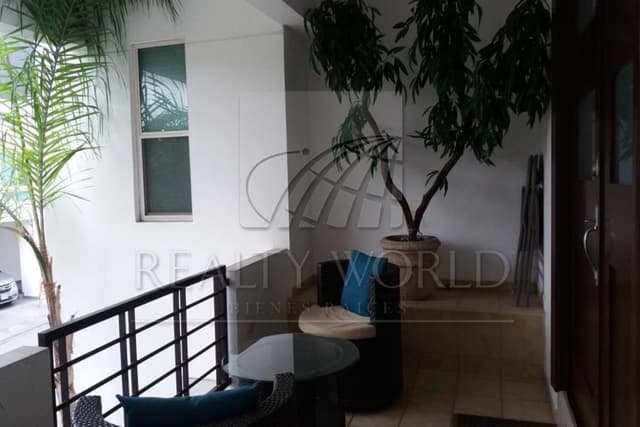 Casas en Venta en Cumbres 6 Sector D