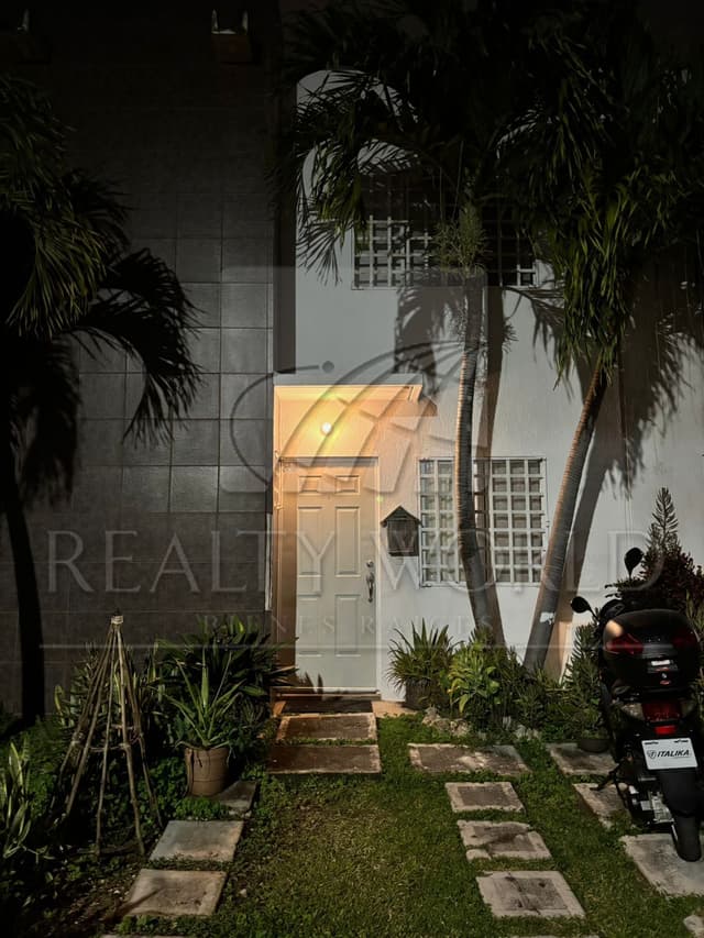 Casas en Venta en Los Olivos