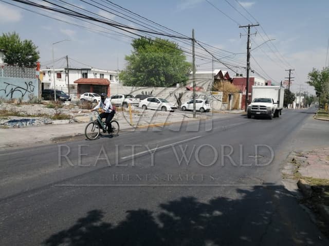 Locales en Renta en Colibrí 1