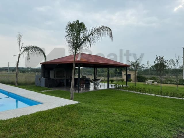 Quintas en Venta en Los Arroyos (Sección Juárez)