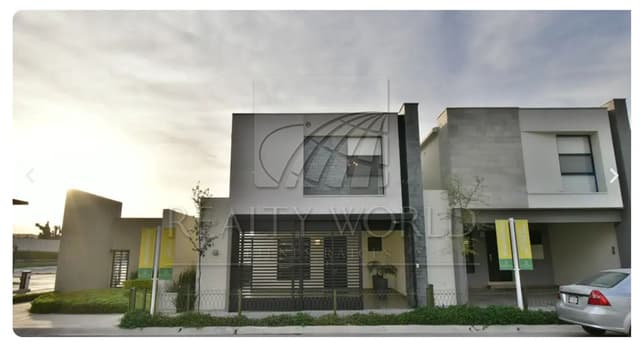 Casas en Venta en Dominio Cumbres