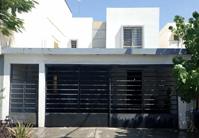 Casas en Venta en Fuentes de Santa Lucia