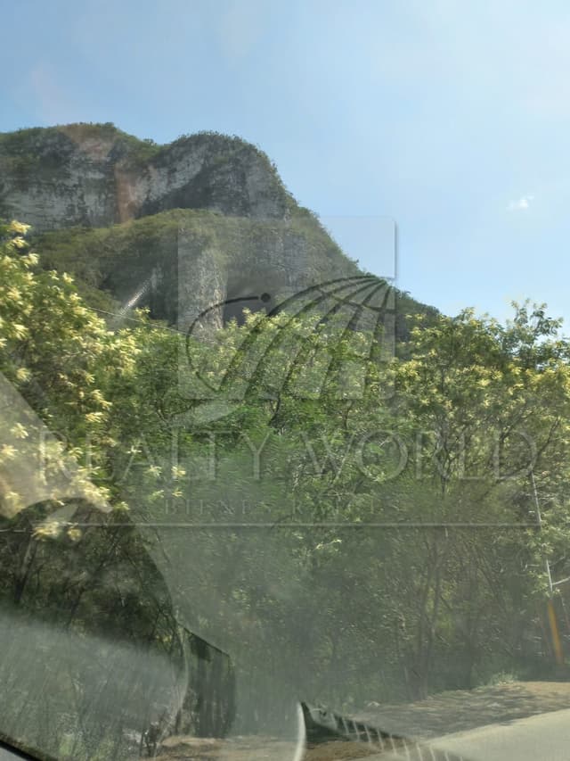 Terrenos en Venta en Cumbres de Santiago