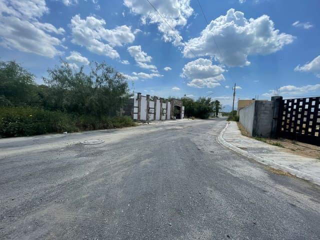 Terrenos en Venta en Fraccionamiento Valle de Zuazua